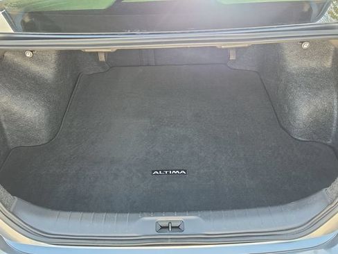 Certified 2025 Nissan Altima 2.5 S FWD image 9