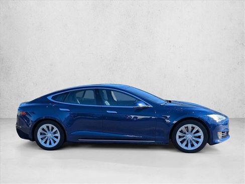 Used 2019 Tesla Model S 100D image 9