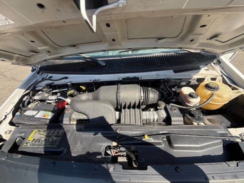 Used 2011 Ford E-150 and Econoline 150 w/ Commercial Cargo Van Pkg RWD image 21