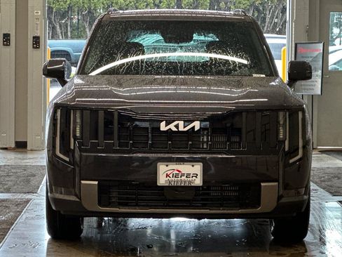New 2027 Kia Telluride S image 5