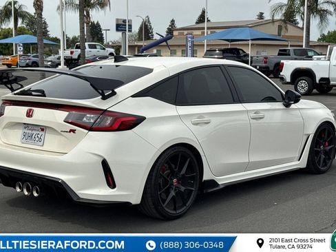 Used 2023 Honda Civic Type R image 4