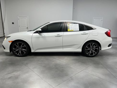 Used 2019 Honda Civic Sport image 5