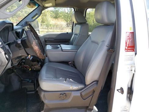 Used 2011 Ford F350 XL w/ Camper Pkg image 15