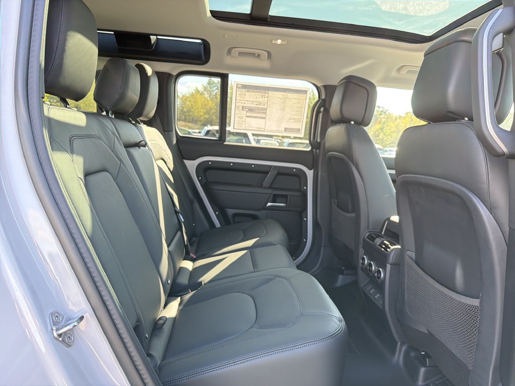 New 2026 Land Rover Defender 110 S AWD/4WD image 13