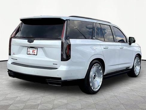 Used 2022 Cadillac Escalade Sport Platinum w/ LPO, Floor Liner Package AWD/4WD image 7