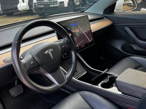 Used 2018 Tesla Model 3 RWD image 14