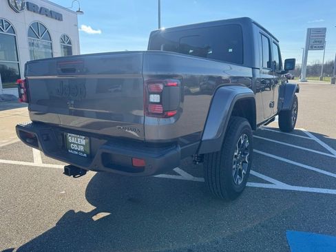 New 2026 Jeep Gladiator Sport AWD/4WD image 10