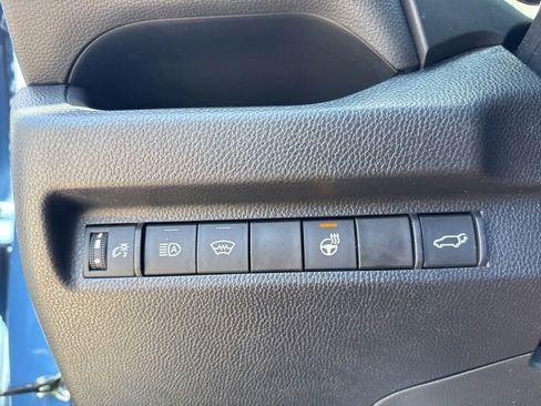 Used 2023 Toyota RAV4 SE w/ Convenience Package AWD/4WD image 10
