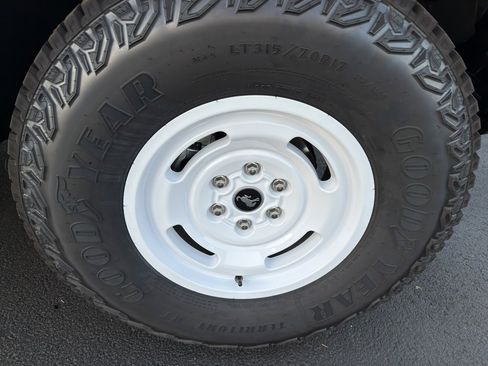 New 2025 Ford Bronco Heritage Edition image 18