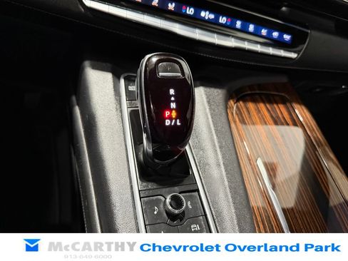 Used 2021 Cadillac Escalade Premium Luxury AWD/4WD image 20