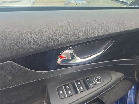 Used 2021 Kia Forte GT-Line image 9