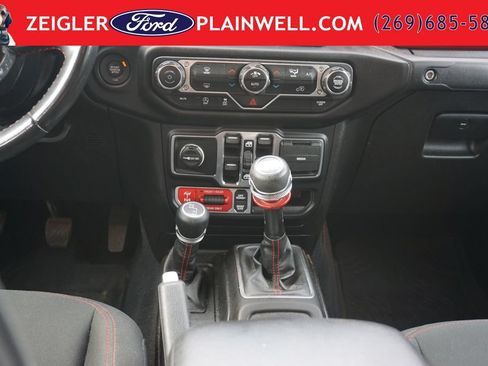 Used 2020 Jeep Gladiator Rubicon AWD/4WD image 17