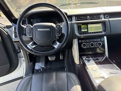 Used 2017 Land Rover Range Rover Supercharged image 18