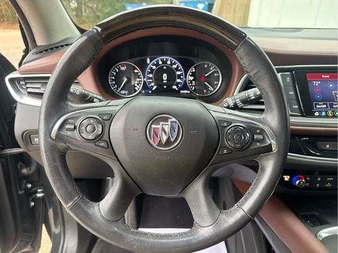 Used 2020 Buick Enclave Avenir w/ Avenir Technology Package image 25