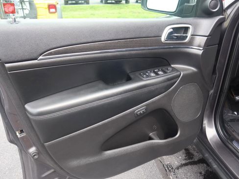 Used 2018 Jeep Grand Cherokee Limited AWD/4WD image 64