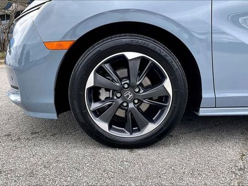 Certified 2024 Honda Odyssey Elite image 30