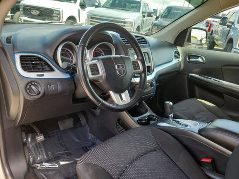 Used 2020 Dodge Journey SE w/ SE Popular Equipment Group FWD image 7