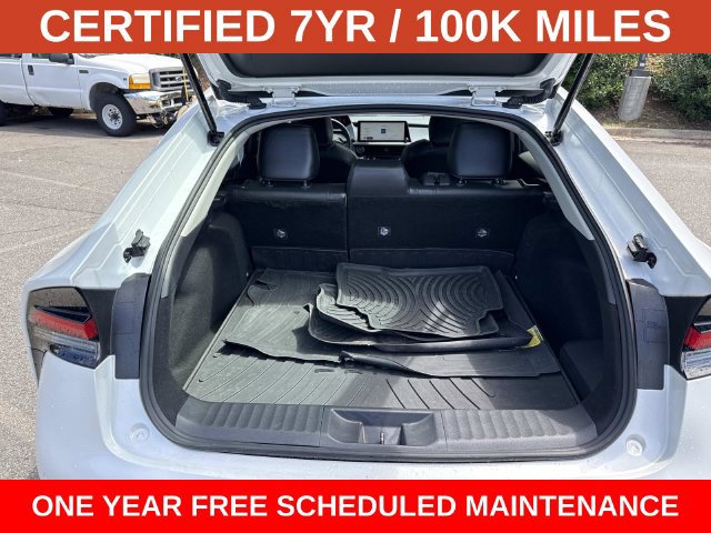 Used 2024 Toyota Prius XLE AWD/4WD image 12