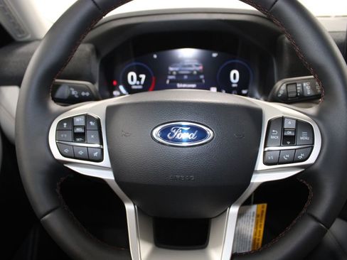New 2026 Ford Explorer Active RWD image 36