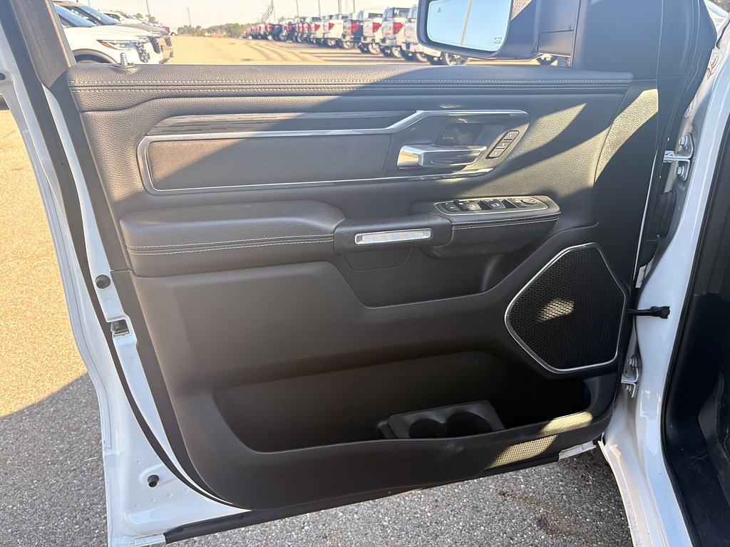 Used 2023 RAM 1500 Laramie AWD/4WD image 27