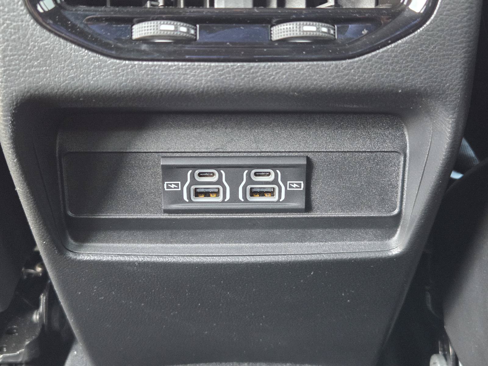 Used 2025 Jeep Grand Cherokee Laredo X RWD image 27