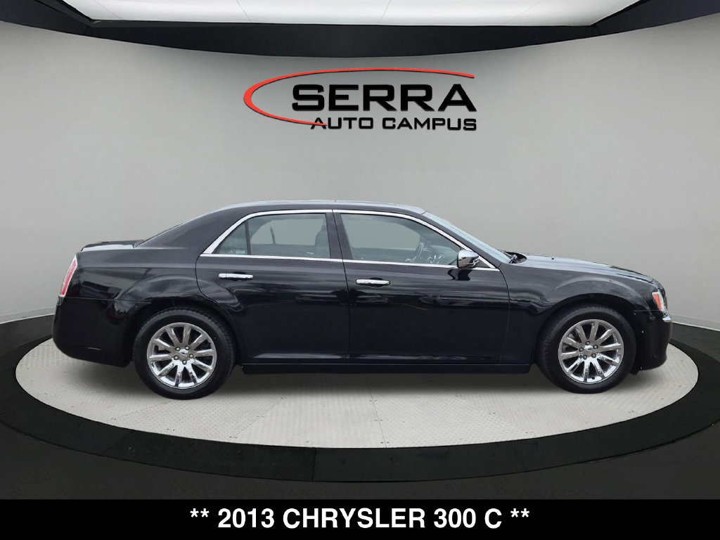 Used 2013 Chrysler 300 C RWD image 13
