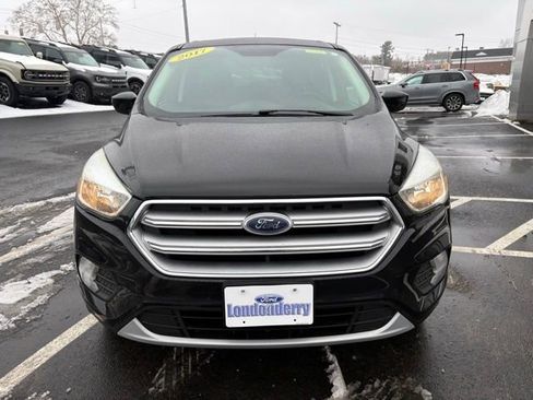 Certified 2017 Ford Escape SE image 8