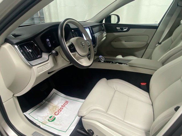 Used 2025 Volvo XC60 T8 Ultra w/ Climate Package AWD/4WD image 10