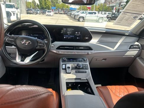 Used 2021 Hyundai Palisade SEL w/ Convenience Package AWD/4WD image 13