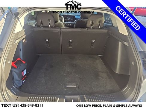 Used 2025 Chevrolet Trax LS w/ LPO, Blackout Package image 32