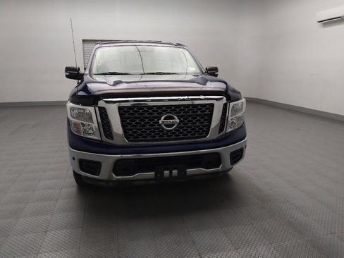 Used 2018 Nissan Titan SV w/ SV Convenience Package image 14