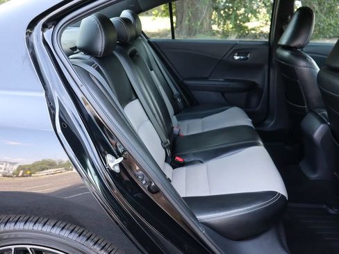 Used 2016 Honda Accord Sport image 21