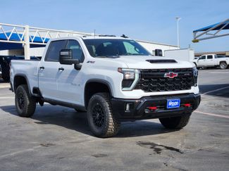 New 2026 Chevrolet Silverado 2500 ZR2 video 2