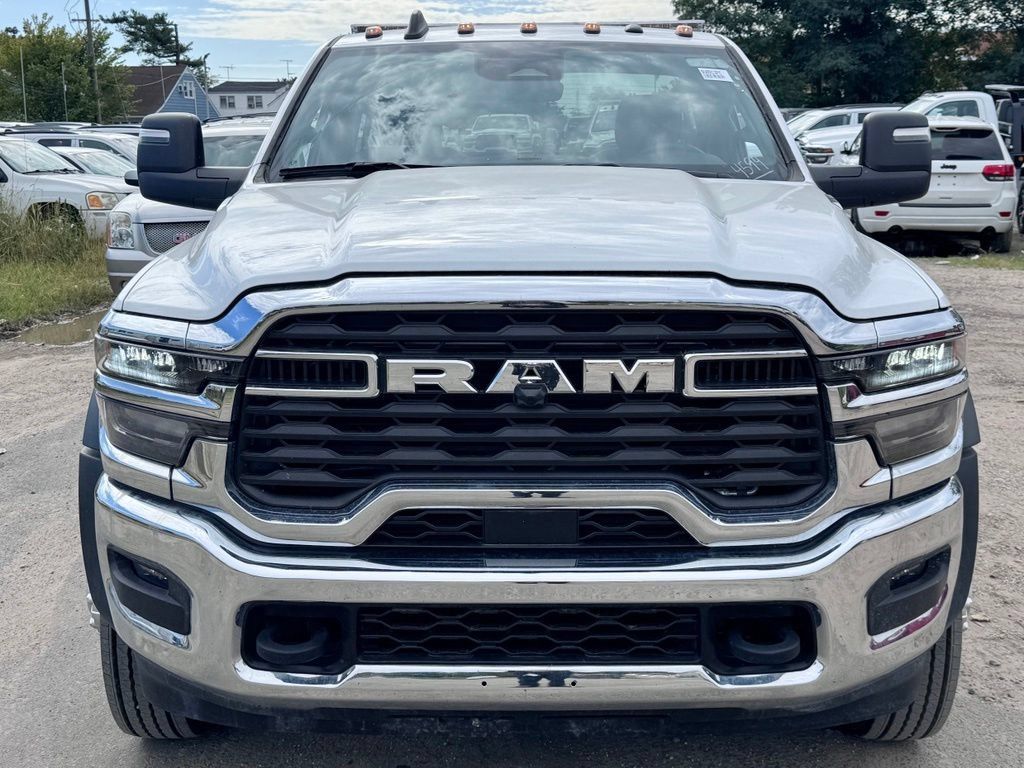 Used 2025 RAM 5500 Tradesman AWD/4WD image 2