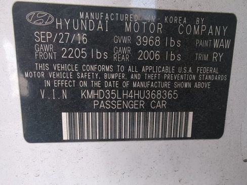 Used 2017 Hyundai Elantra GT image 14