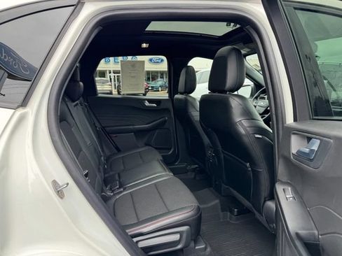 Used 2024 Ford Escape ST-Line w/ Tech Pack #1 AWD/4WD image 10