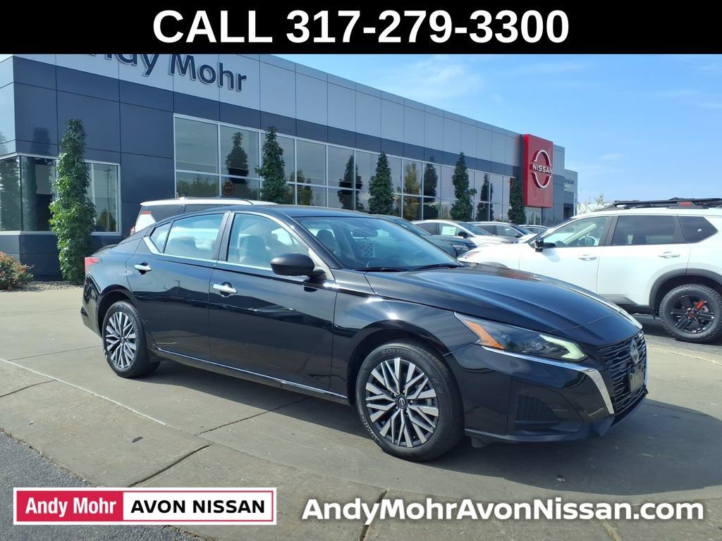 Used 2025 Nissan Altima 2.5 SV AWD/4WD 360° Tour