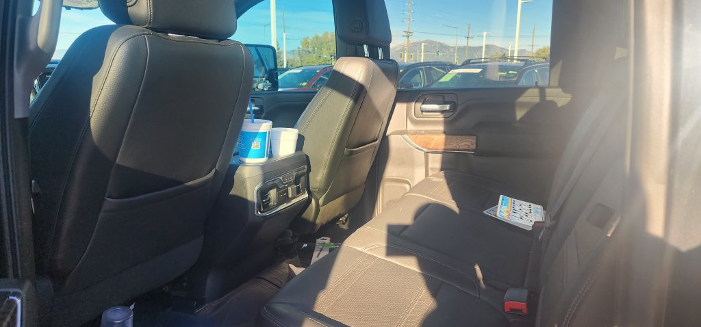 Used 2020 GMC Sierra 3500 Denali w/ Denali Ultimate Package AWD/4WD image 4