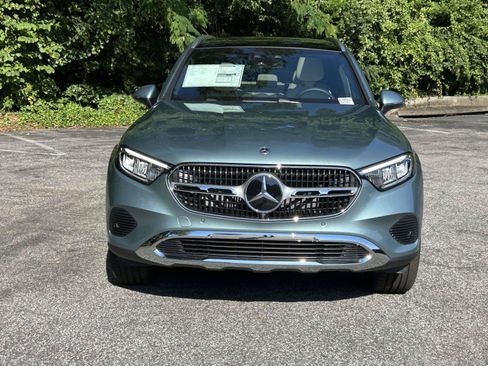 New 2027 Mercedes-Benz GLC 300 image 3