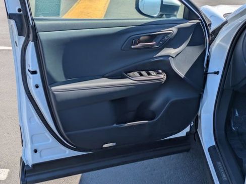 Used 2025 Toyota Crown Limited w/ Advanced Technology Package image 14