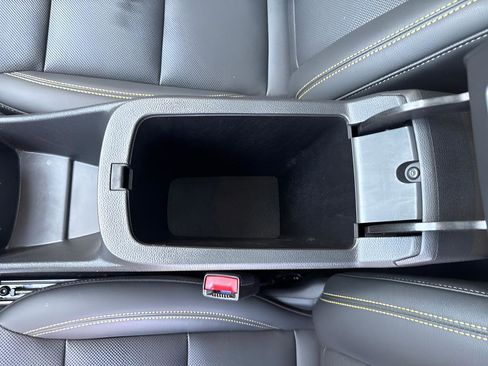 Used 2024 Chevrolet Trax ACTIV w/ Sunroof Package image 30