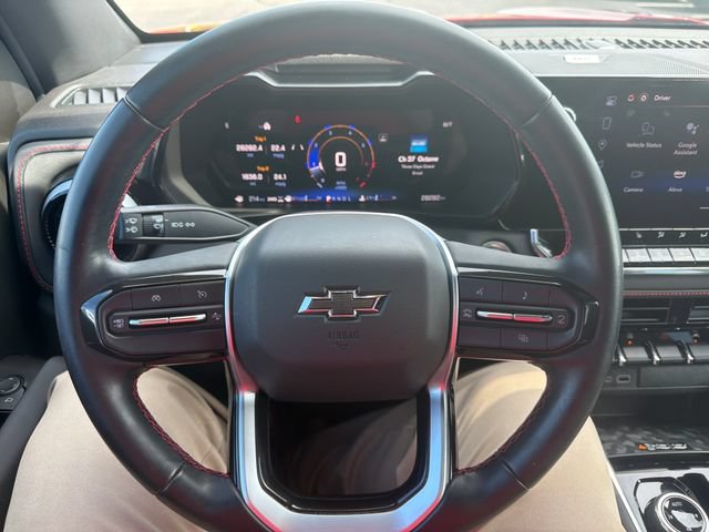 Used 2024 Chevrolet Colorado Z71 w/ Z71 Convenience Package 2 AWD/4WD image 18