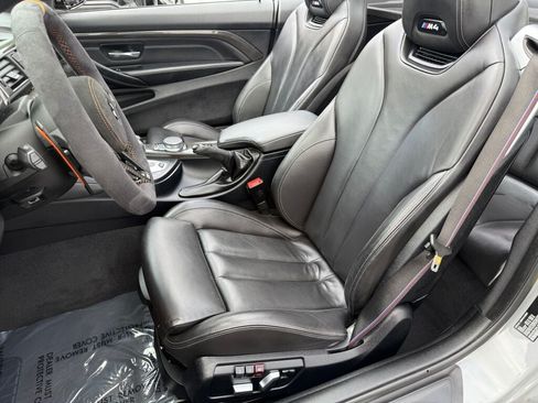 Used 2020 BMW M4 Convertible w/ Competition Package RWD image 18