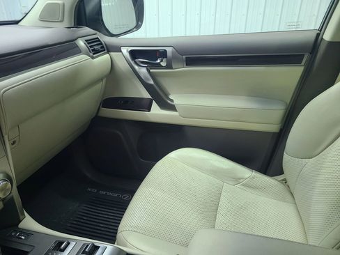 Used 2014 Lexus GX 460 Luxury image 24
