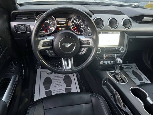 Used 2018 Ford Mustang GT Premium RWD image 18