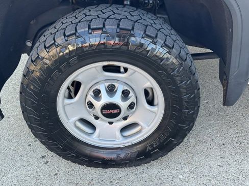 Used 2021 GMC Sierra 2500 4x4 Crew Cab w/ Convenience Package image 20