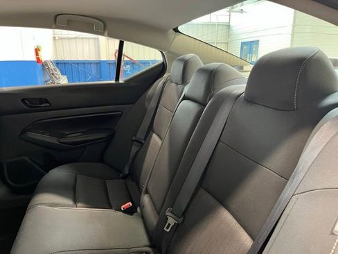 Used 2024 Nissan Altima 2.5 SV FWD image 18