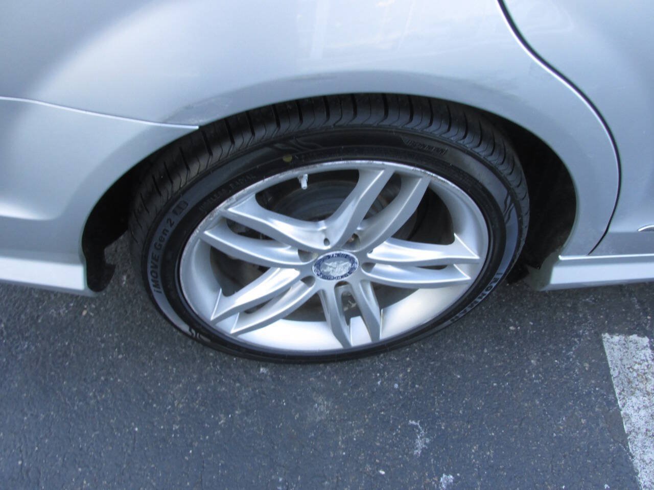 Used 2012 Mercedes-Benz C 300 4MATIC Sedan w/ Premium 1 Pkg image 32