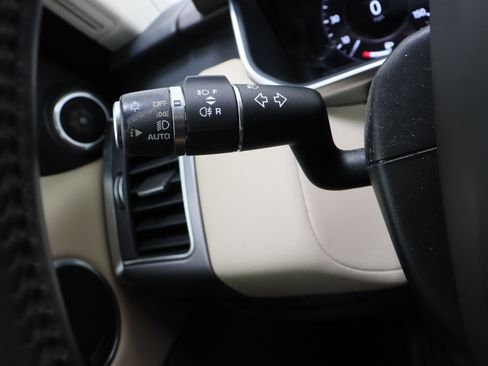 Used 2018 Land Rover Range Rover Sport HSE AWD/4WD image 27