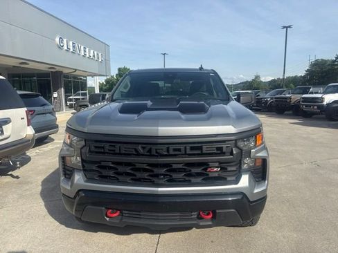 Used 2024 Chevrolet Silverado 1500 Custom Trail Boss AWD/4WD image 2
